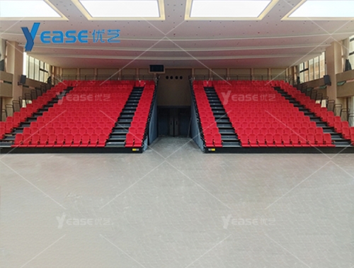 新疆庫(kù)車(chē)市大飯店（五星級(jí)酒店）多功能廳