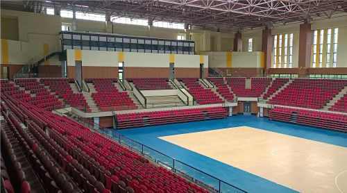 專業(yè)看臺座椅如何制造？四大核心步驟揭秘